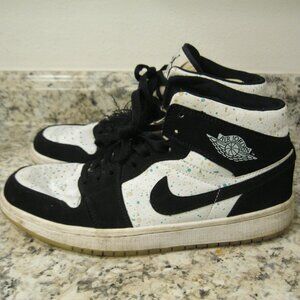 Men's Nike Air Jordan 1 Mid Shoes Size 9.5